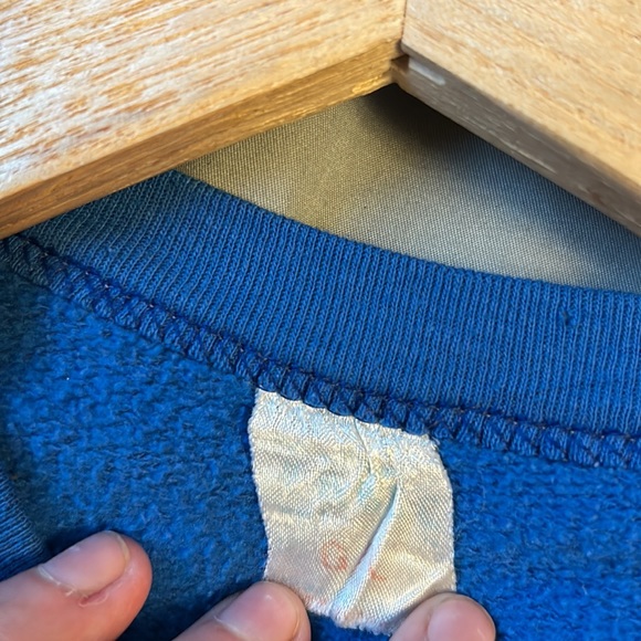 80s Toronto Hard Rock Cafe crewneck sweater ⚡️ - Picture 2 of 2